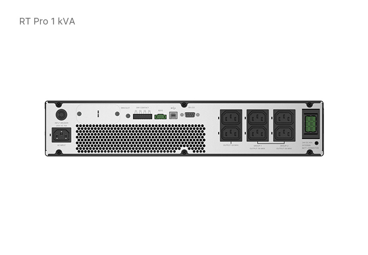 Delta RT Pro 1 kVA UPS hátlap, kimeneti aljzatokkal és kommunikációs portokkal.